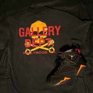 shoes and shirts sell